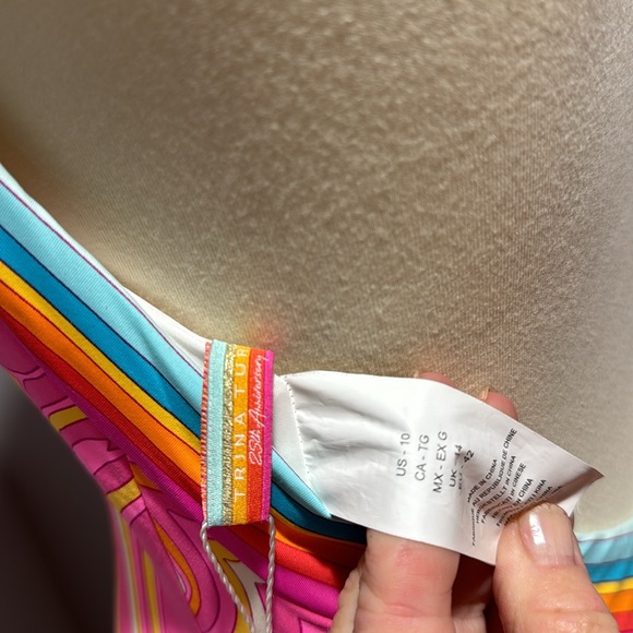 NWT Trina Turk Morning Sunrise plunge one piece - Picture 5 of 5